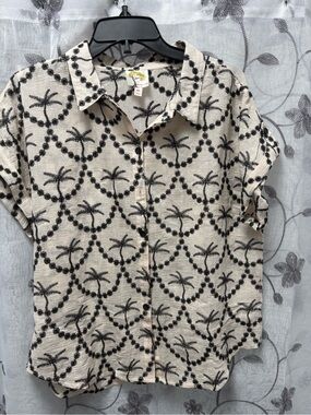 fig and flower Beige Short Sleeve Button-Front Shirt with Black Palm Print